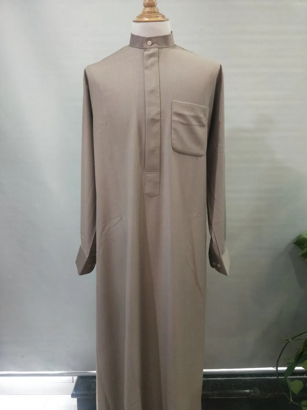 Men′s Arab Thobe Muslin Robe Morocco Thobe Wholesale Muslim Islamic Clothing